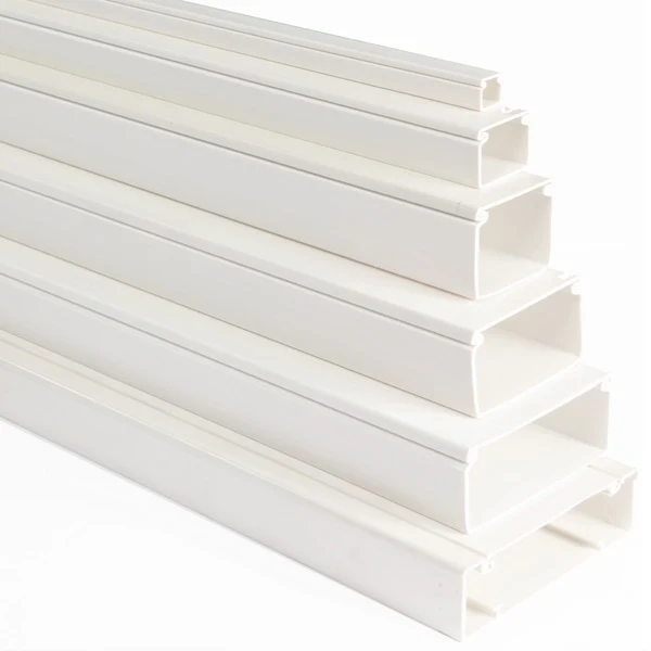 Canal de distributie pentru cablu, 15x10mm, alb, Courbi 24-01510-005