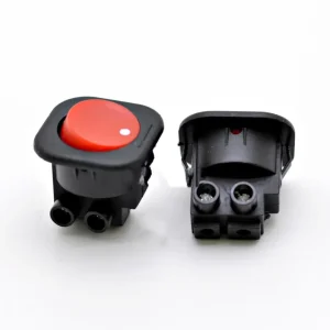 Buton Roșu Pătrat T120-RA pentru Control Ușor – Comutator Ideal pentru Aplicații Electrice și Proiecte DIY