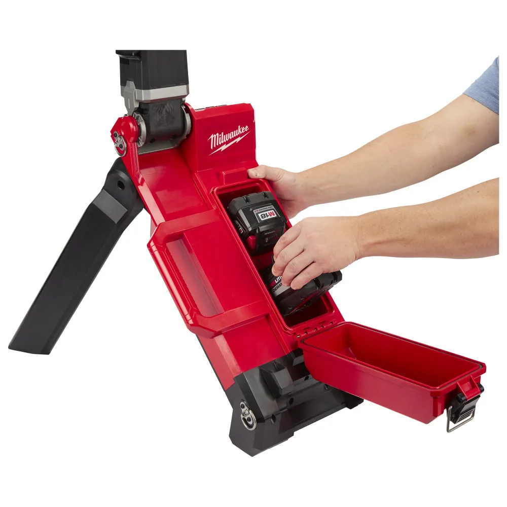 Far cu LED-uri Milwaukee M18 ONERSAL-0 18V