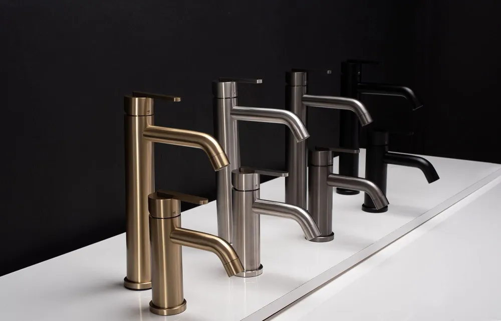 Baterie lavoar Rea Ontario, negru mat, inalta
