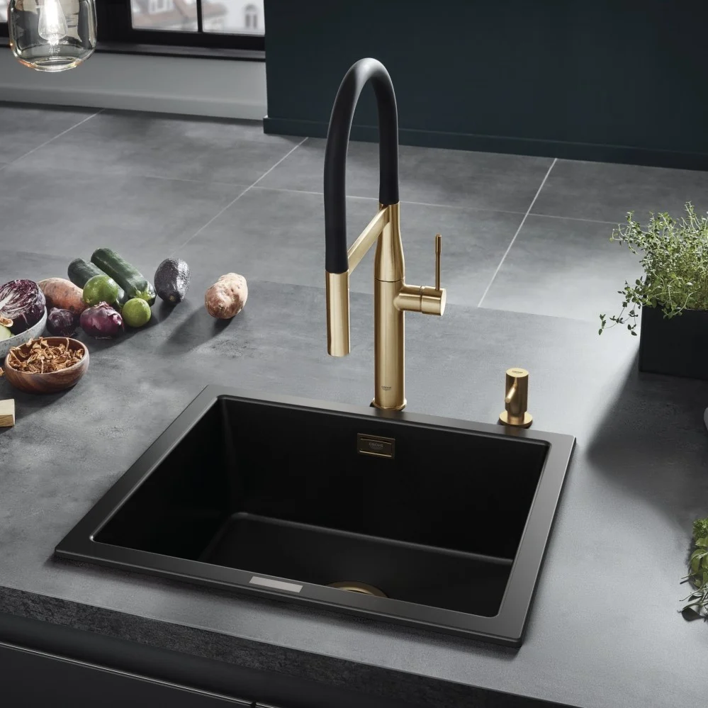 Grohe Essence Baterie chiuveta bucatarie cu dus extractibil, auriu mat (brushed cool sunrise)