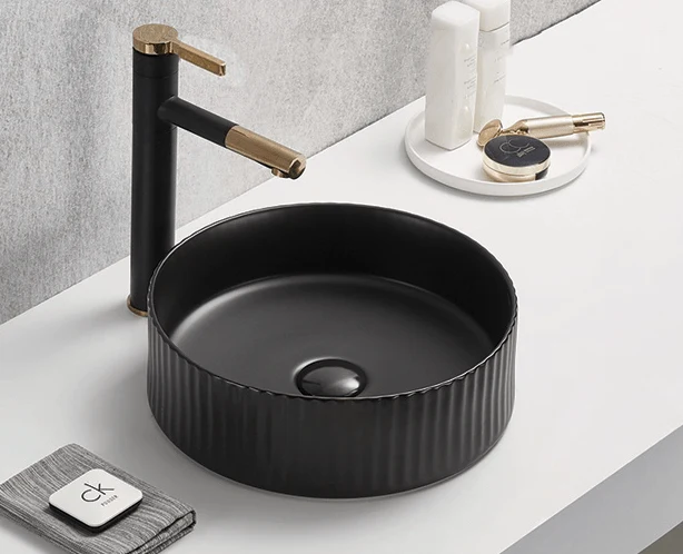 Lavoar Foglia rotund pe blat negru mat, ventil inclus, 36x36 cm