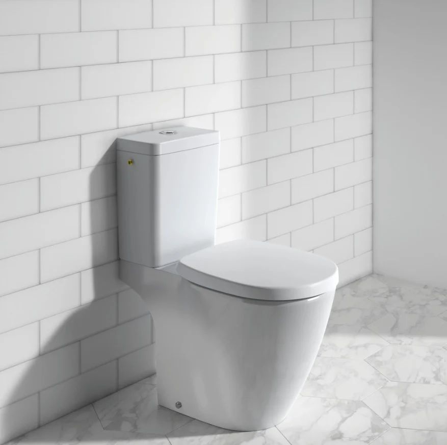 Set Vas WC pe pardoseala cu rezervor aparent si capac soft close Ideal Standard Connect Cube 37x67 cm evacuare orizontala