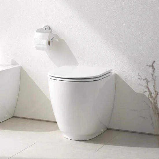 Vas WC pe pardoseala Grohe Essence Rimless 36x55 cm evacuare orizontala sau verticala, tratament PureGuard