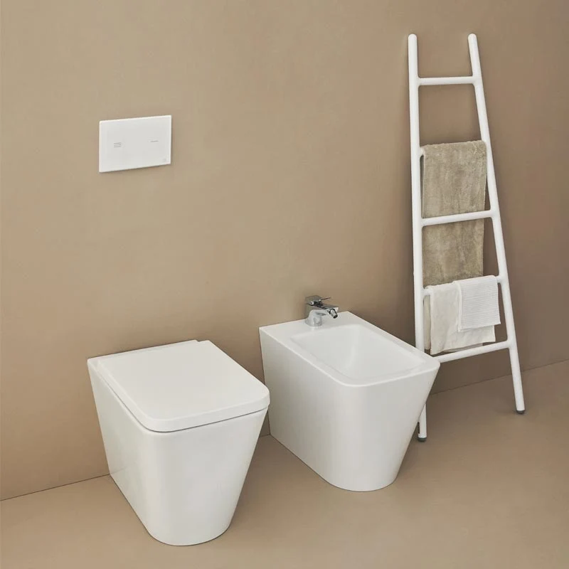 Vas WC pe pardoseala Ideal Standard Blend Cube AquaBlade 37x57 cm evacuare orizontala sau verticala, alb