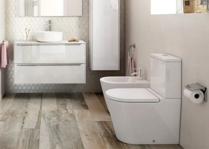 Vas WC pe pardoseala Roca Inspira Round Rimless 37x65 cm evacuare orizontala sau verticala, alb