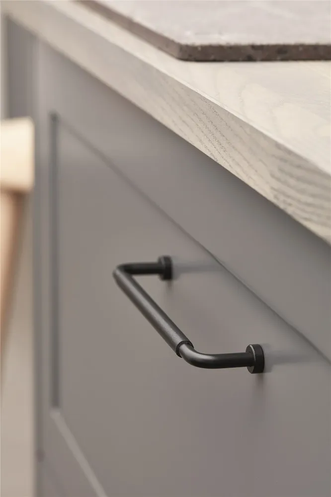 MANER FURNIPART LOUNGE NEGRU CU PIELE