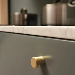 MANER FURNIPART POINT AURIU