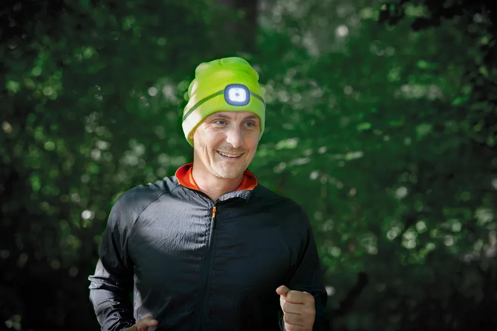 Caciula cu LED si banda reflectorizanta, galben, GEBOL