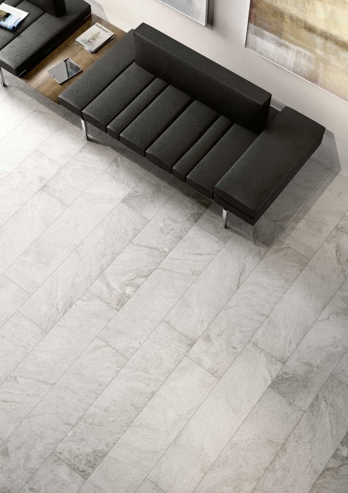 Gresie exterior / interior portelanata rectificata alba 30x120 cm, Marazzi Mystone Quarzite Ghiaccio