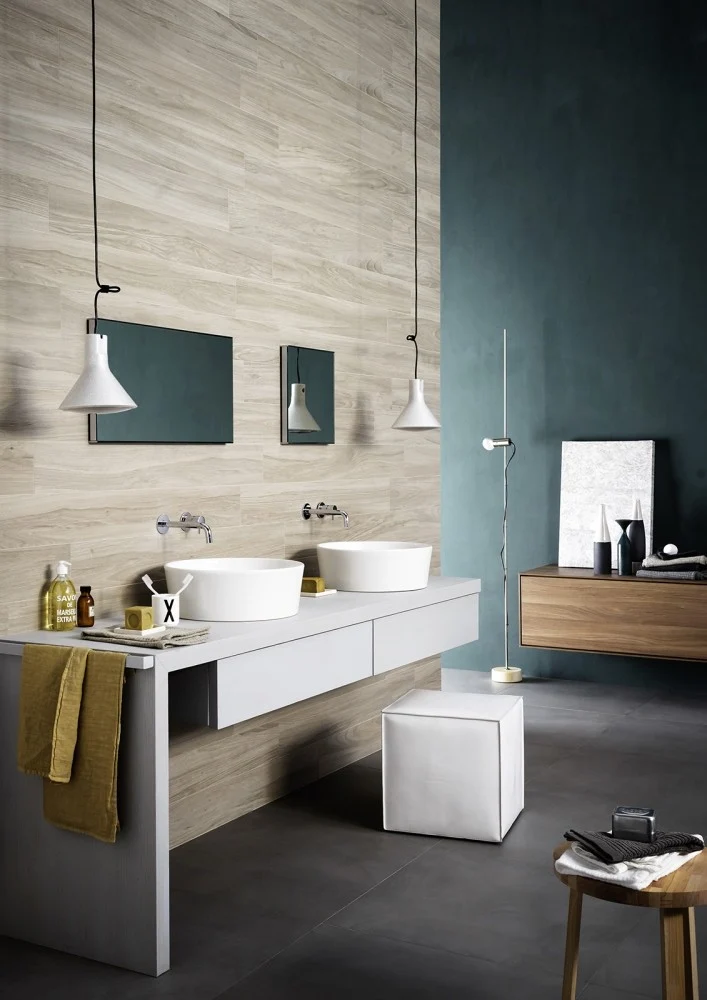Gresie exterior / interior portelanata rectificata gri 20x120 cm, Marazzi Treverkchic Noce Tinto