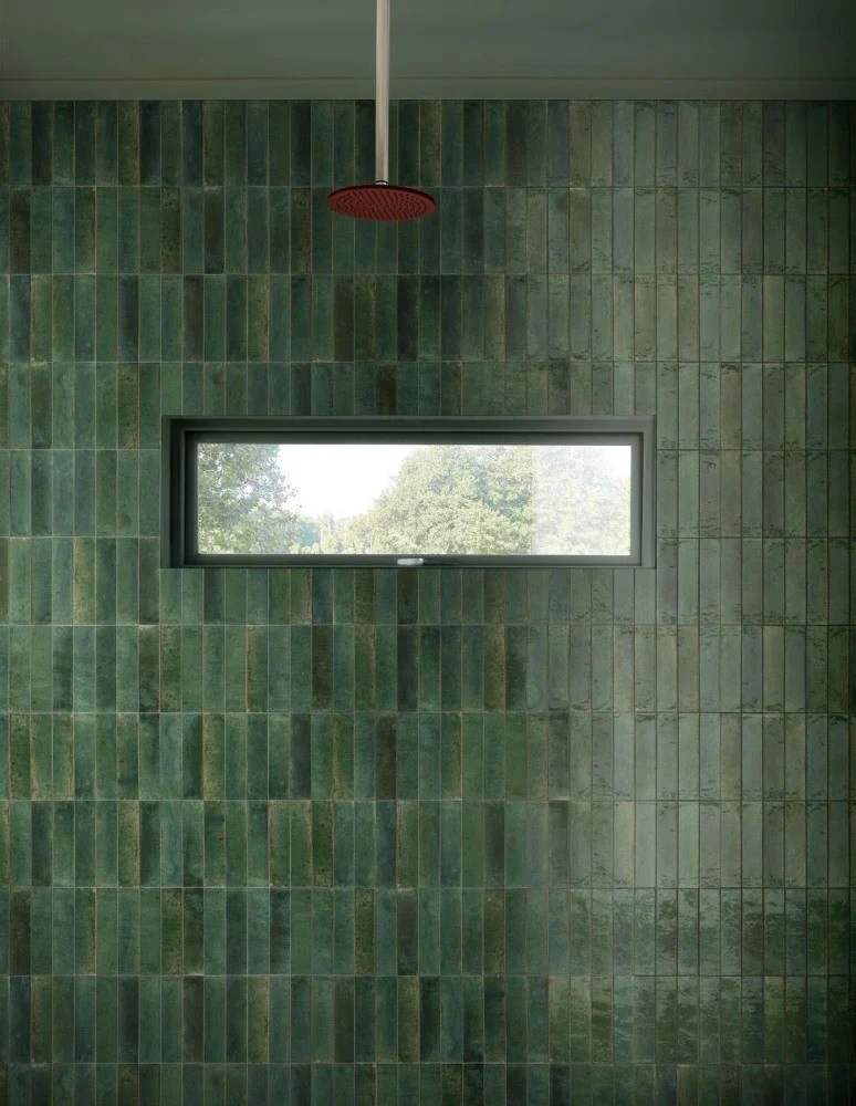 Gresie exterior / interior portelanata verde 6x24 cm, Marazzi Lume Green Lux