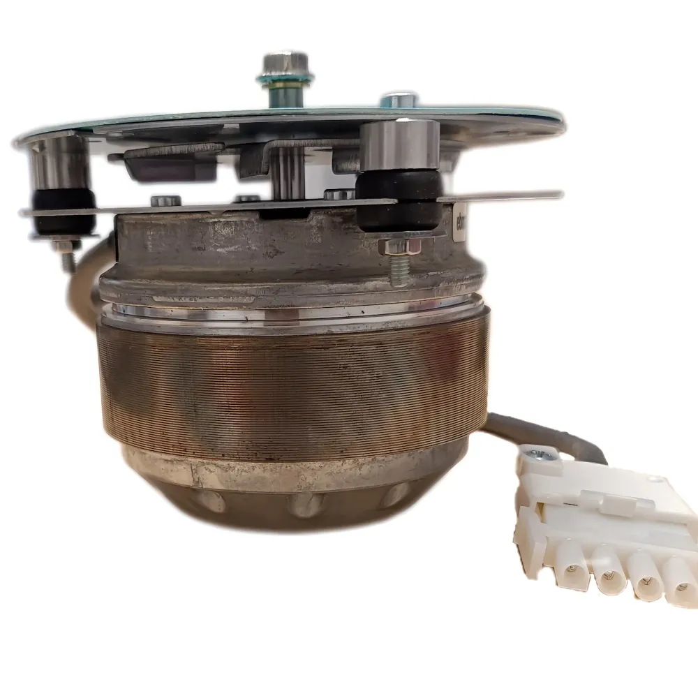 Motor suflante de atac de la 30 kW