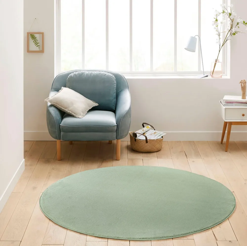 Covor rotund Granada culoare verde menta cu fire scurte, 120 cm