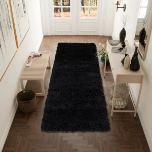 Covor traversa shaggy Viva cu fire lungi si pufos negru 67x230 cm