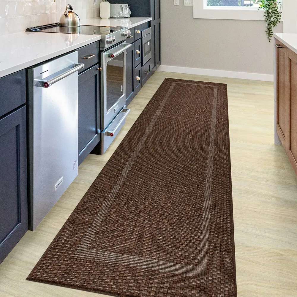 Covor Venice cu tesatura plata, aspect de sisal maro 67x230