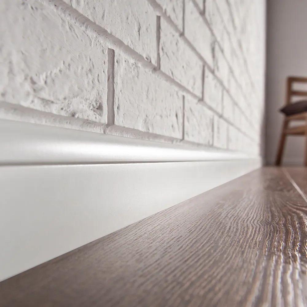 Plinta MDF Estilo 65 Alb 2.4 E101, 1 buc